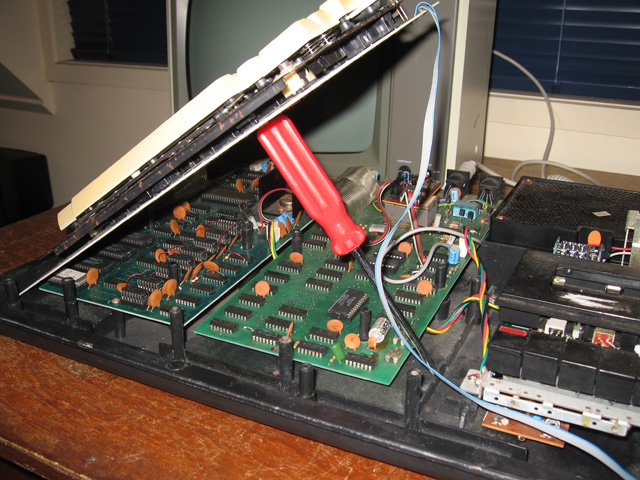 Keyboard support during a piggyback RAM test