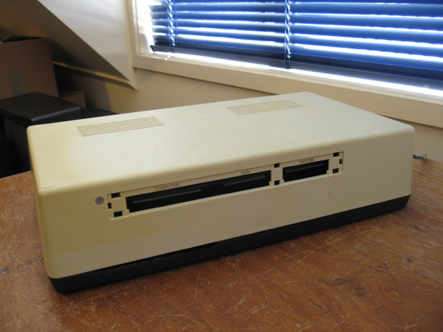 The X-4020 Dick Smith System 80 expansion unit