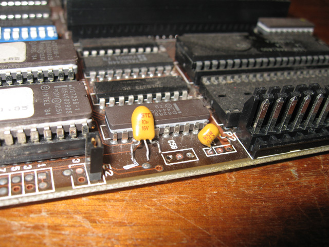 Tantalum capacitors extracted for testing