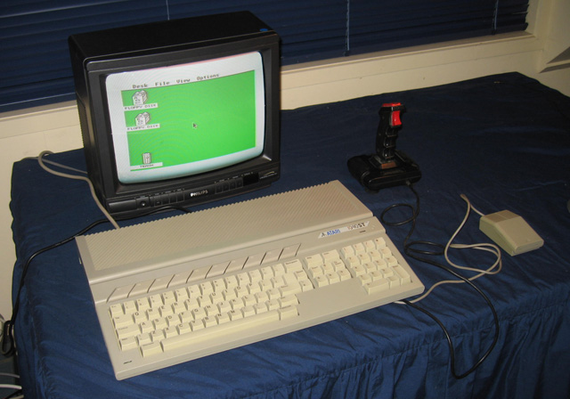 Atari 1040ST with TOS