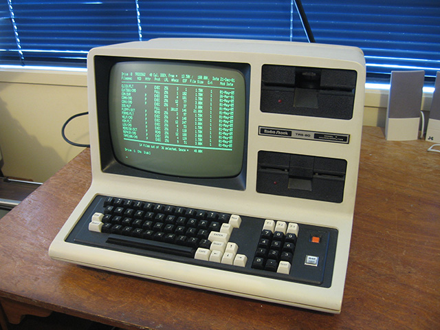Green-screen TRS-80 Model 4